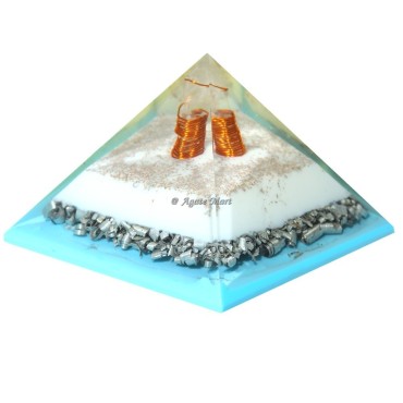 Crystal point Orgone Healing Pyramid